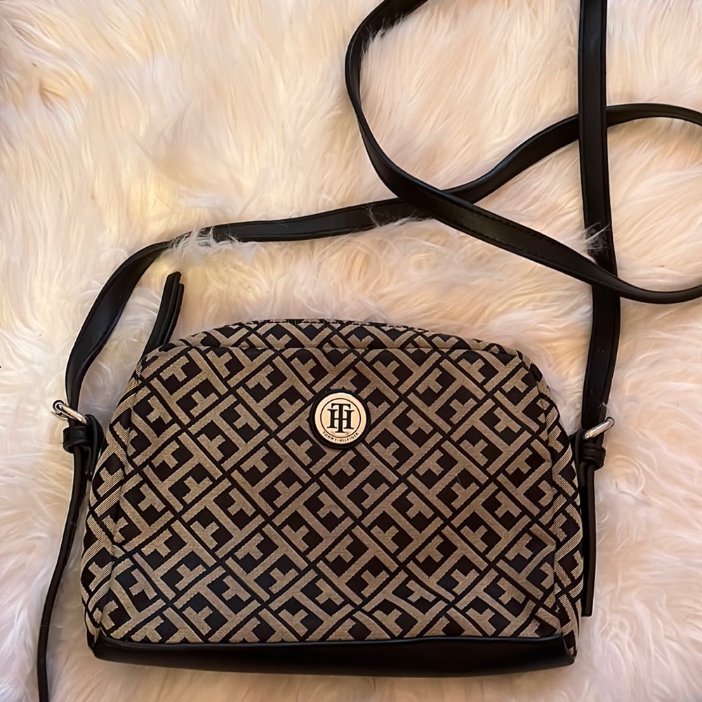 Tommy Hilfiger Crossbody Purse Monogram